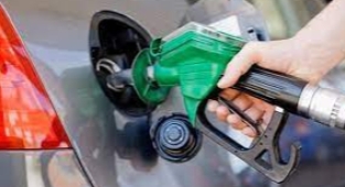 Benzin ve motorine indirim, otogaza zam geldi