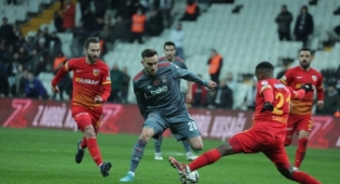 Beşiktaş kupaya veda etti! Kayserispor yarı finalde…
