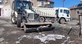 BÜNYAN BELEDİYESİ ÇÖP TOPLAMA NOKTALARINDA TEMİZLİK VE DÜZENLEME ÇALIŞMALARI YAPTI
