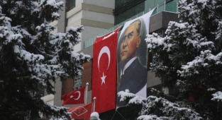 BÜYÜKŞEHİR’DEN MERKEZDE VE KIRSALDA KAR YAĞIŞINA ANINDA MÜDAHALE