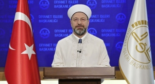 Diyanet İşleri Başkanı Erbaş'tan Berat Gecesi mesajı