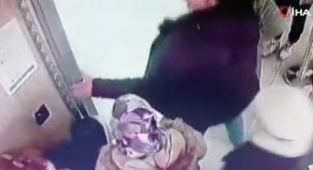 Doktoru ve güvenlik görevlisini darp eden şahıs tutuklandı