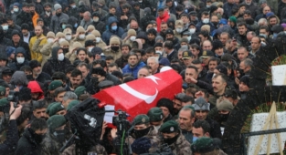Evlilik yıl dönümünde şehit düştü, eşinin sözleri ağlattı