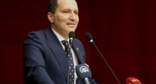 'Fatih Erbakan ‘Çocuk öldürmesini iyi bilen’ İsrail’in ziyareti tamamıyla ‘duygusal’'