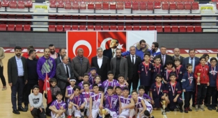 GENÇLER BAŞARIYA DOYMUYOR, BÜNYAN SPOR ALANINDA YAPILAN YATIRIMLARLA TÜRKİYE’NİN ALTYAPISI OLMA YOLUNDA İLERLİYOR