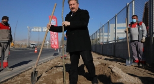 “İKLİME UYGUN AĞAÇLANDIRMA YAPILARAK, İLÇENİN AĞAÇ HARİTASI ÇIKARILACAK”