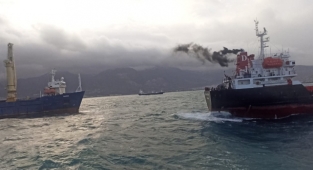 İskenderun Körfezi'nde iki gemi çarpıştı