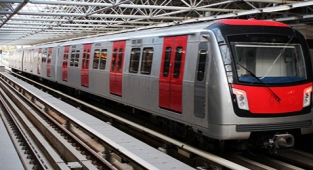 İstanbul'da kar yağışı beklentisiyle metro sefer süreleri uzatıldı
