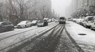 İstanbul'da kar yağışı etkili oluyor