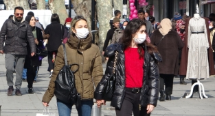 İstanbul'da vatandaşın maske kararsızlığı