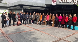 Kadın gazeteciler yemekte buluştu