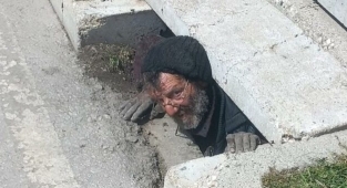 Kanalizasyonda yakalanan hırsızlık şüphelisi: Yüzmek için girmiştim