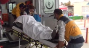 Kayseri Serbest Bölge 4. Cadde üzerinde bulunan bir fabrikada Makine ayarı yapan işçi, kaza sonucu hayatını kaybetti. Kaynak: Kayseri Serbest Bölge'de Makine ayarı yapan işçi, kaza sonucu hayatını kaybetti