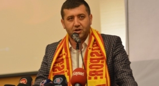 MHP Milletvekili Baki Ersoy'dan Kayserisporlulara bilet jesti!