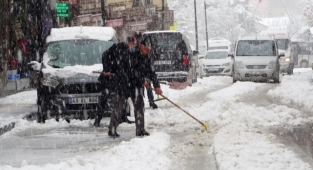 Muş'ta 47 köy yolu ulaşıma kapandı