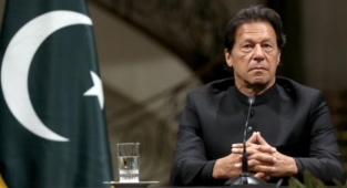 Pakistan Başbakanı: Biz sizin köleniz miyiz?
