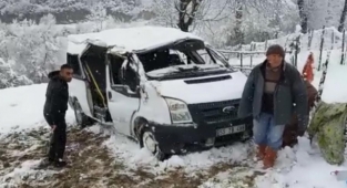 Samsun'da öğrenci servisi kazası! 1 ölü, 7 yaralı