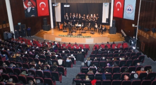 TALAS MUSİKİ CEMİYETİNİN İLK KONSERİNE TAM NOT