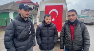 Ukrayna'dan Moldova'ya geçen Türkler: 'Çok şükür çıktık'