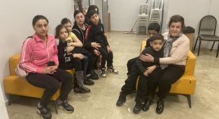 Ukrayna'dan tahliye edilen Azerbaycanlılar İstanbul'da misafir edildi