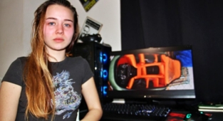 Üniversiteli kızı 'bekarlığa veda çekeceğim' vaadi ile ekipmanlarını alıp kayıplara karıştı!