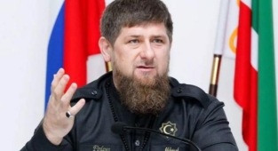 1000 sivilin mahsur kaldığı Mariupol şehri hakkında konuşan Kadirov: Öğleden önce ya da öğleden sonra kontrol Rusya'ya geçecek