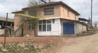 120 bin lira için bir aileyi katletmiş
