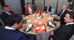 6'lı masada ilk kez Kılıçdaroğlu ismi gündeme geldi! CHP liderinin adaylığına sıcak bakılıyor