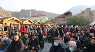 ANTİKA PAZARI RAMAZANDA’DA DEVAM EDİYOR