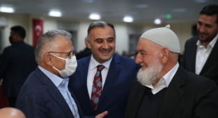 BAŞKAN BÜYÜKKILIÇ, DEVELİ’DE ‘VEFA İFTARI’NA KATILDI