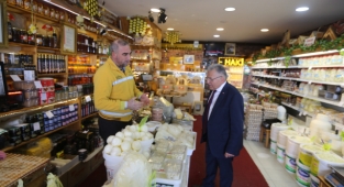 BAŞKAN BÜYÜKKILIÇ, KAPI KAPI ESNAF ZİYARETLERİNİ SÜRDÜRÜYOR