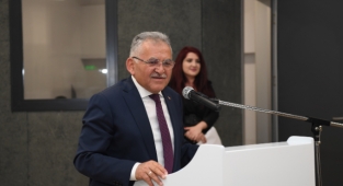 BAŞKAN BÜYÜKKILIÇ, MUTLU EVLİLİK AKADEMİSİ SERTİFİKA TÖRENİ'NE KATILDI