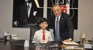 Beşiktaş'ta temsili başkan Yusuf Mert Dönmez oldu
