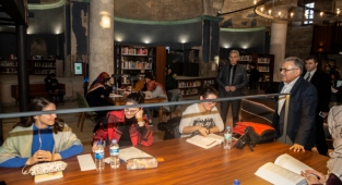 BÜYÜKŞEHİR, 115 BİN KİTAP İLE KİTAPSEVERLERE HİZMET VERİYOR