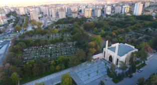 BÜYÜKŞEHİR'DEN MEZARLIKLARDA BAYRAM HAZIRLIĞI