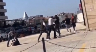 Gençlerin 'kız' kavgası, meydan muharebesine döndü