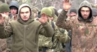 Günlerdir Rus işgaline direnen Mariupol düştü: Binlerce Ukraynalı asker Rusya'ya teslim oldu