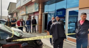 Husumetli iki grubun kavgasında kan aktı