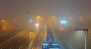 İstanbul gece sise gömüldü