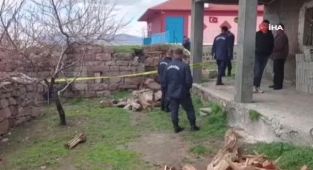 Kayseri'de göçük: Baba ve oğlu yaralandı