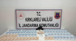 Kırklareli'nde durdurulan otomobilde sahte para ele geçirildi