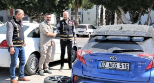 Lastikle beraber 4 jantı çalınıp sabah şok yaşayan adam bu kez mutluluk yaşadı