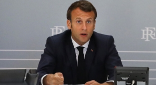 Macron: 'Müslümanların veya Yahudilerin dinlerinin emrettiği gibi yemek yemelerini engelleyen bir Fransa istemiyorum'