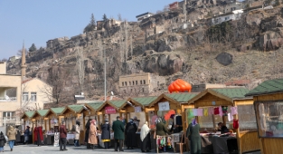 ‘MAHARETLİ ELLER’ RAMAZAN’DA BAŞKA GÜZEL
