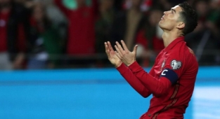 Manchester, Ronaldo'ya kapıyı gösterdi: Kimse istemiyor