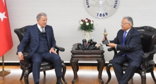 Milli Savunma Bakanı Hulusi Akar: Uçak bakım ve onarımları Kayseri'de yapılacak
