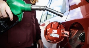 Motorine indirim geldi! Benzine de indirim geliyor!