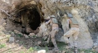 MSB: 'Barış Pınarı ve Fırat Kalkanı bölgelerinde 12 PKK/YPG'li terörist etkisiz hale getirildi'