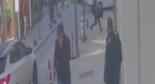 Nişantaşı'nda sokak ortasında silahlı saldırı kamerada
