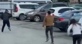 Polisler, zanlıyı otoparkçı kılığına girerek yakaladı